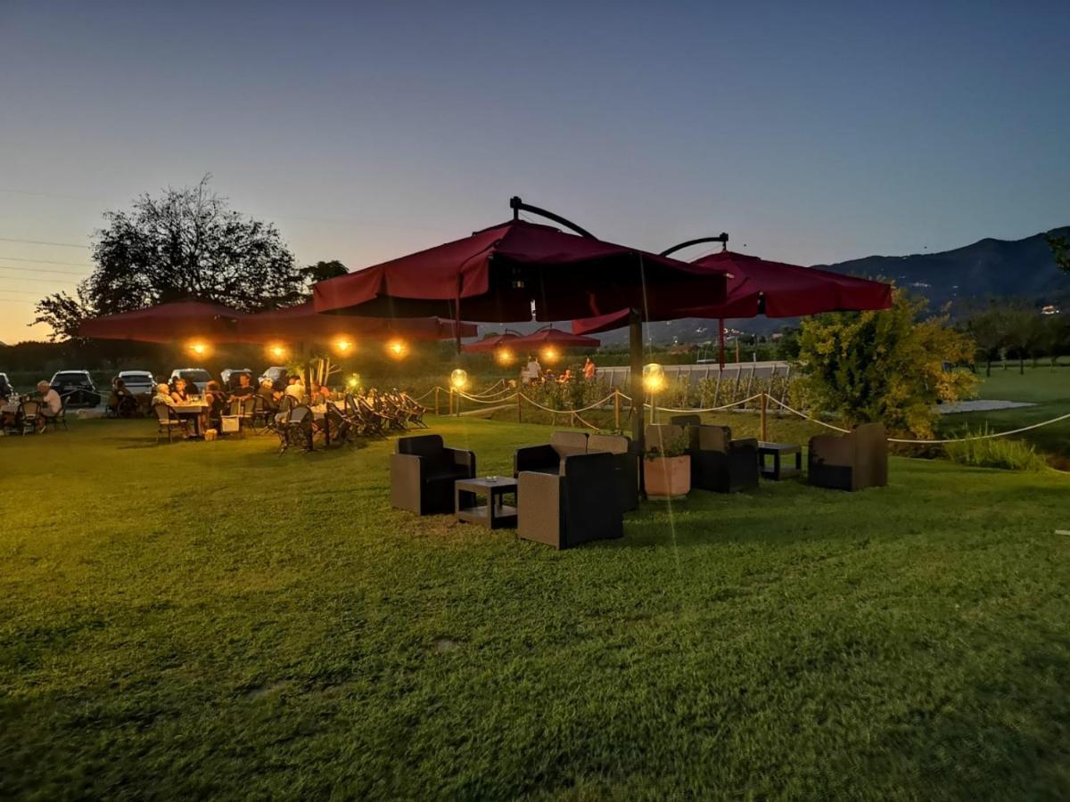 Agriturismo Calendiluna Luni Eksteriør billede