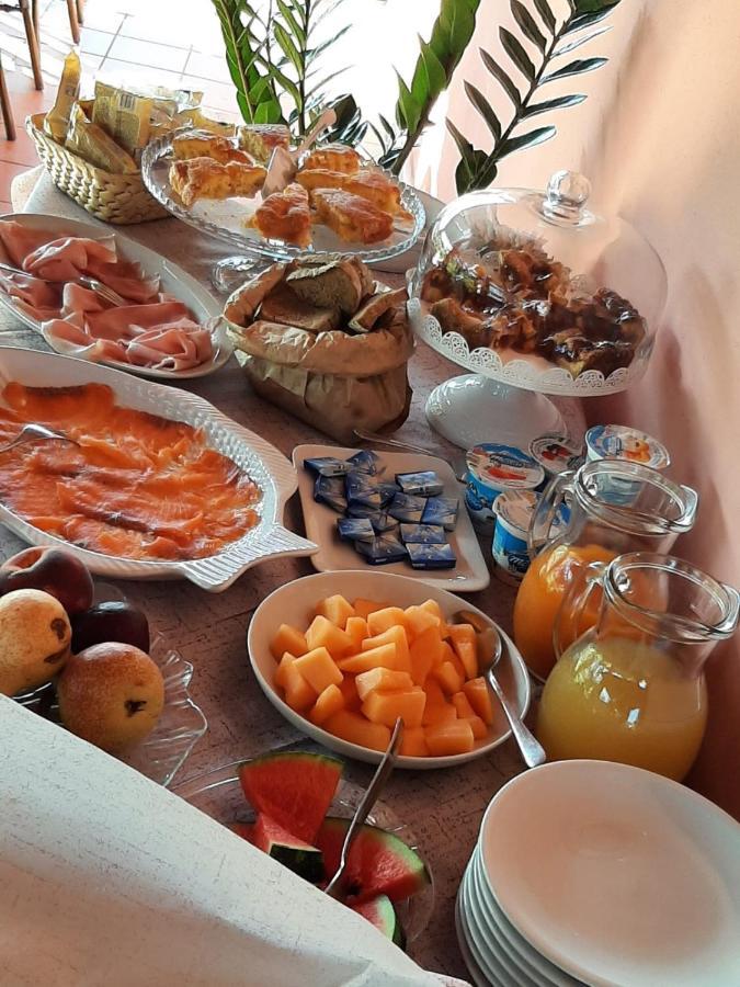 Agriturismo Calendiluna Luni Eksteriør billede